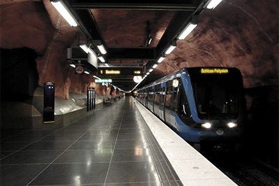 Die felsige U-Bahn-Station von Schloss Pottystein